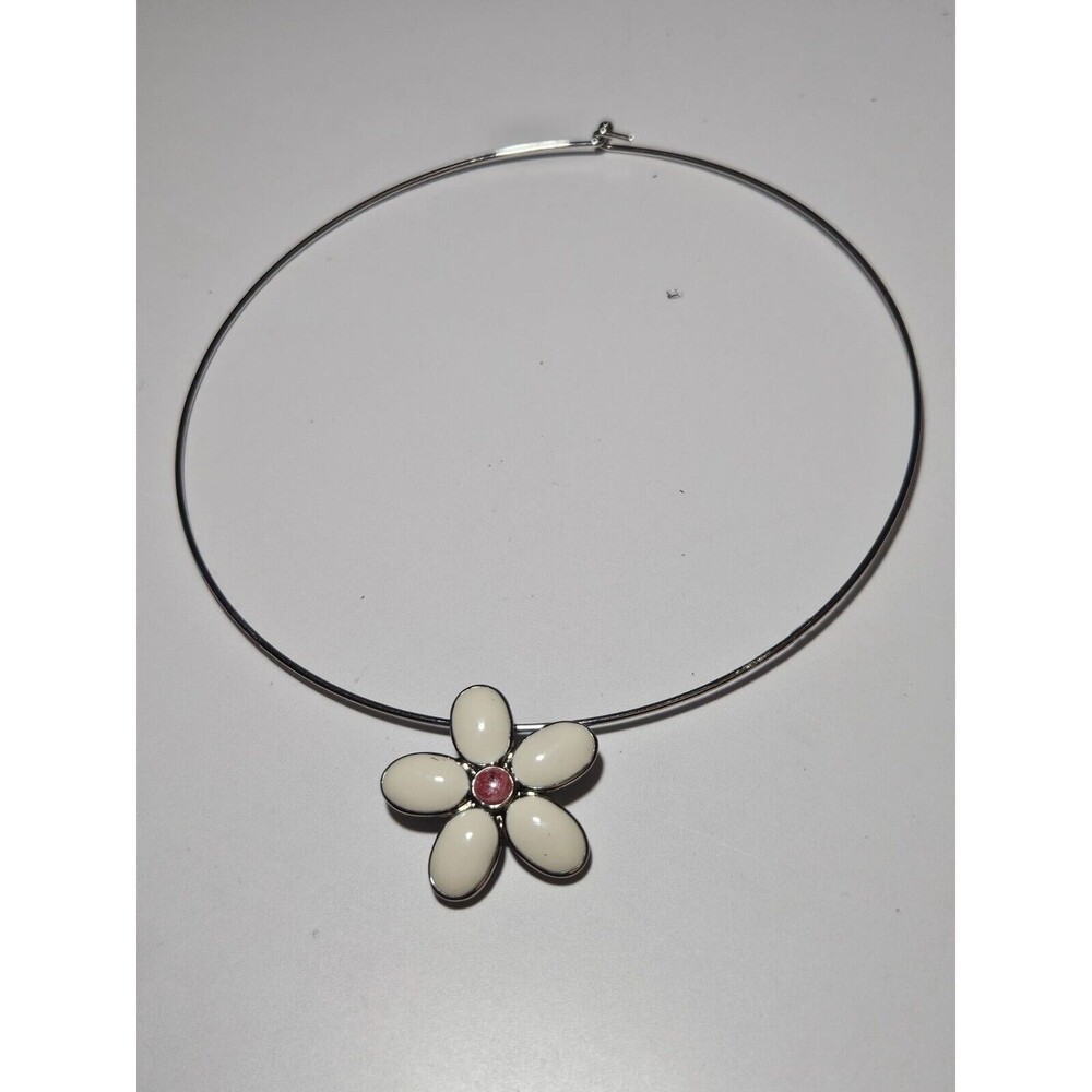 *Sale* Lia Sophia silver tone flower choker necklace 13" - Picture 12 of 12
